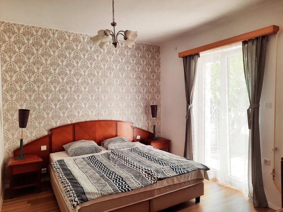 Central Room Balatonszarszo Dış mekan fotoğraf